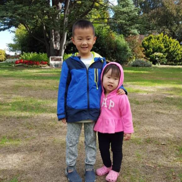 Meet your Posher, Monica - Picture 1 of 1